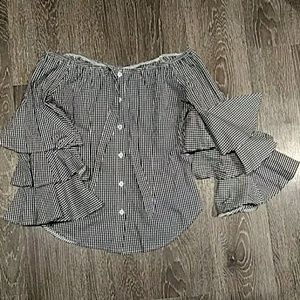 Blouse W/ Ruffled Sleeves